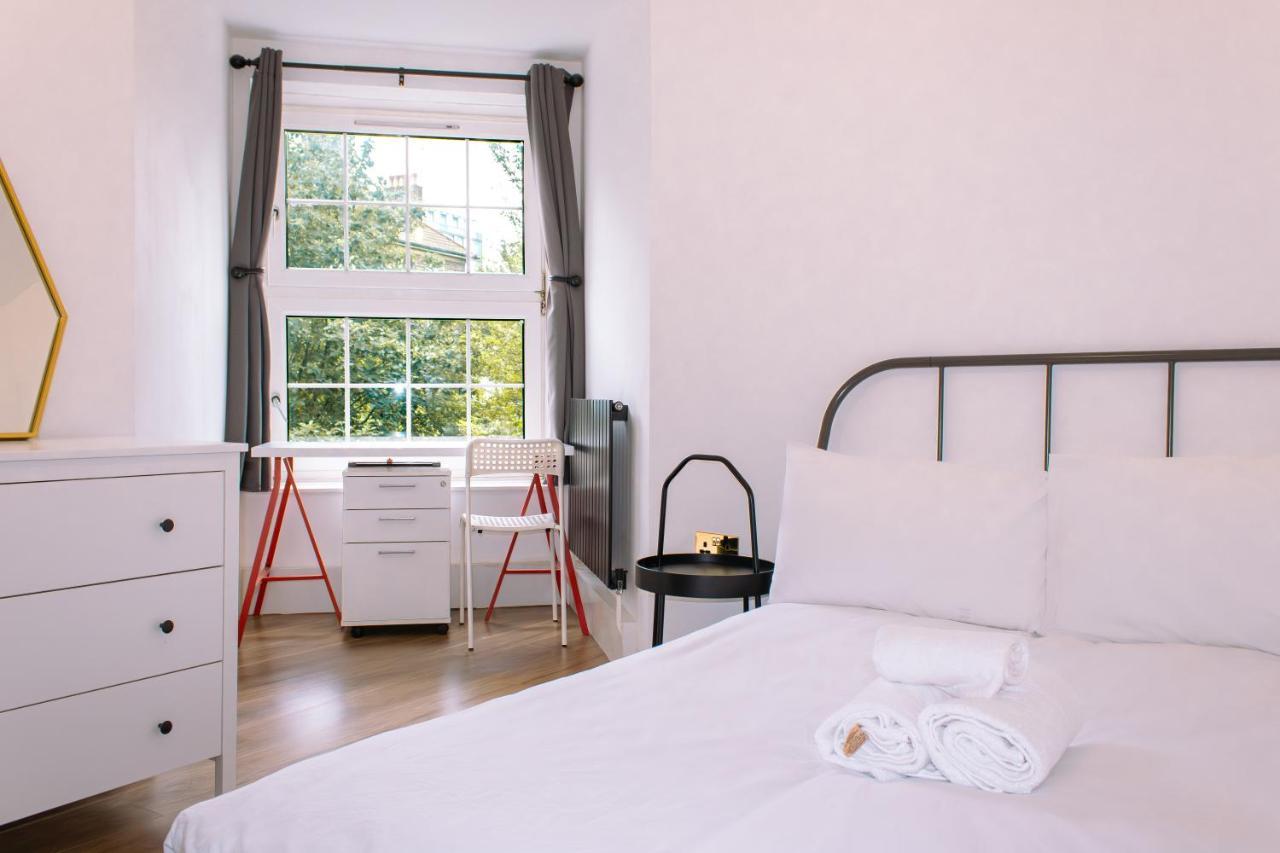 Nice 4 Bedroom Apartment Near City Centre 2-Min Walk To Metro !! Business & Family Friendly!! Londen Buitenkant foto